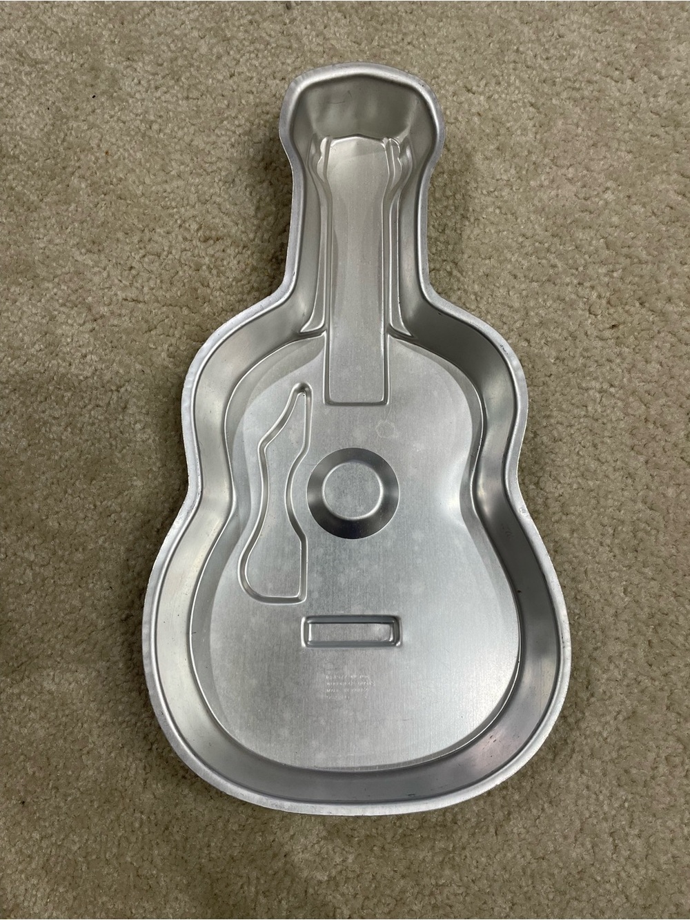 Vintage Wilton aluminum guitar cake pan
